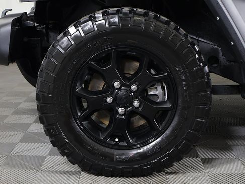 Used 2021 Jeep Wrangler Unlimited Sport image 18