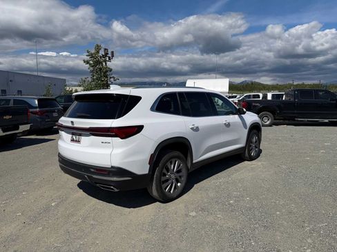 Certified 2025 Buick Enclave Preferred AWD/4WD image 13