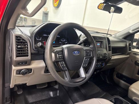 Used 2022 Ford F550 4x4 Crew Cab Super Duty w/ Power Equipment Group image 18