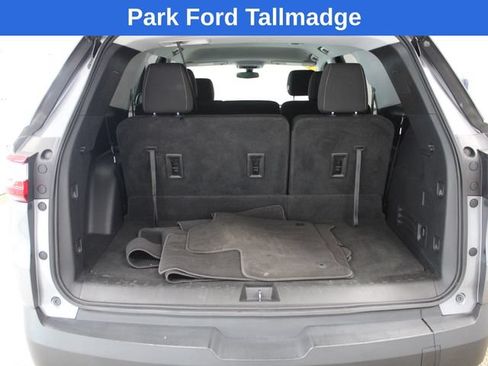 Used 2021 Chevrolet Traverse LS FWD image 5