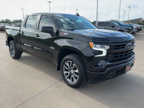 Used 2025 Chevrolet Silverado 1500 RST w/ Z71 Off-Road Package AWD/4WD image 3