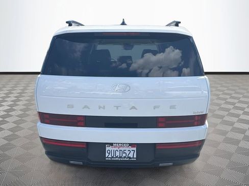 Used 2025 Hyundai Santa Fe SEL FWD image 6