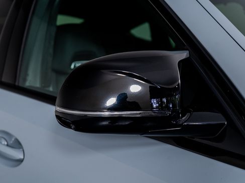 Used 2025 BMW X6 M Competition w/ Executive Package image 25