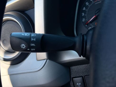 Used 2015 Toyota RAV4 LE AWD/4WD image 27
