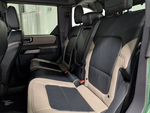 Used 2023 Ford Bronco Wildtrak image 17