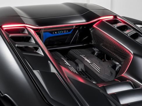 Used 2025 Lamborghini Revuelto AWD/4WD image 54