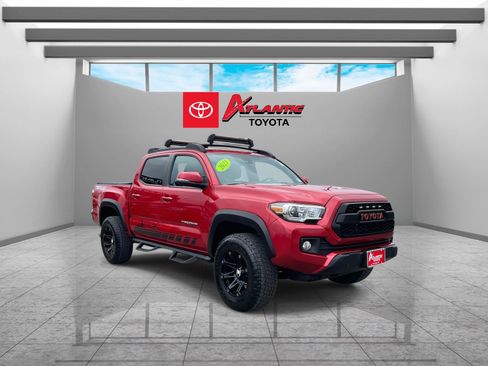 Used 2023 Toyota Tacoma TRD Off-Road image 1