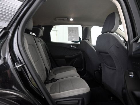 Used 2020 Ford Escape SE image 29