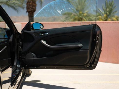 Used 2004 BMW M3 Coupe image 30