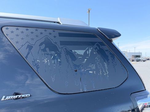 Used 2021 Toyota 4Runner Limited image 9