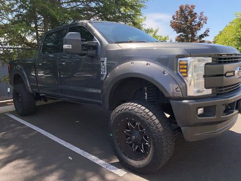 Used 2018 Ford F350 Lariat w/ Lariat Ultimate Package AWD/4WD image 3