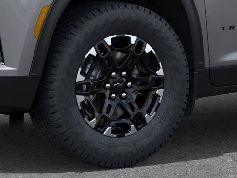 New 2027 Chevrolet Traverse Z71 w/ LPO, Floor Liner Package AWD/4WD image 33