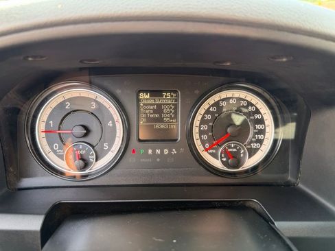 Used 2016 RAM 3500 Tradesman w/ Chrome Appearance Group image 12