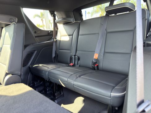 Used 2024 GMC Yukon SLT AWD/4WD image 21