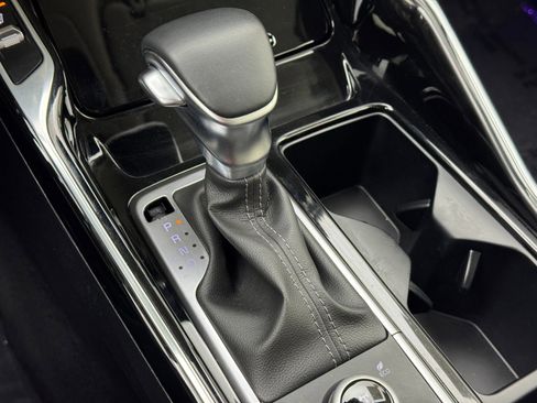 Used 2023 Kia Sorento SX image 32