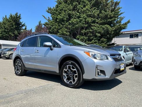 Used 2017 Subaru Crosstrek 2.0i Limited AWD/4WD image 2
