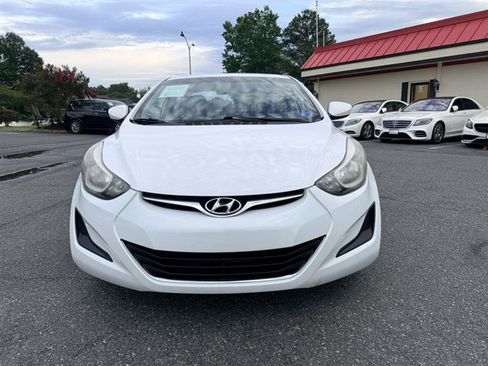 Used 2016 Hyundai Elantra SE FWD image 2
