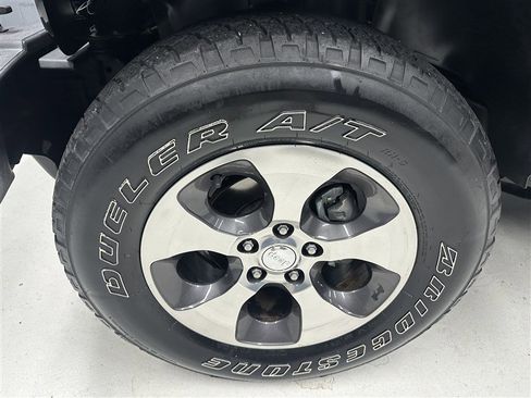 Used 2018 Jeep Wrangler Unlimited Sport S image 15