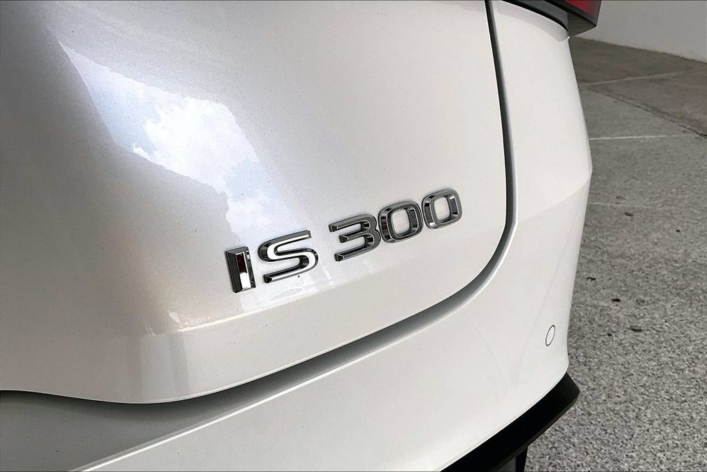 Used 2024 Lexus IS 300 w/ Comfort Package RWD image 38