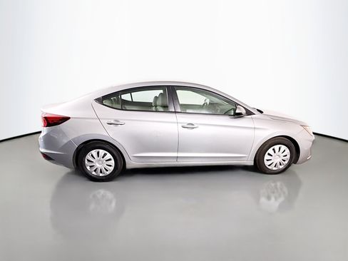 Used 2020 Hyundai Elantra SE w/ Convenience Package (C2) FWD image 11