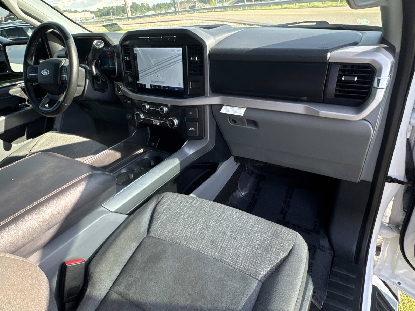 Used 2022 Ford F150 XLT w/ Equipment Group 302A High RWD image 11