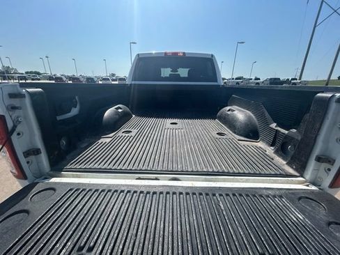 Used 2024 RAM 2500 Big Horn AWD/4WD image 9