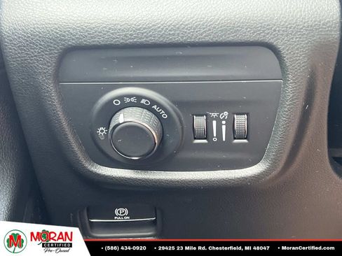 Used 2024 Jeep Grand Cherokee Altitude AWD/4WD image 26