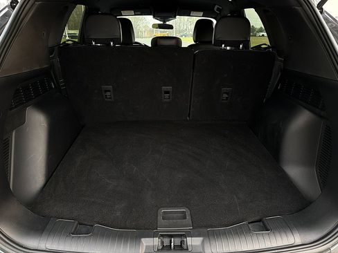 Used 2025 Ford Escape ST-Line image 26