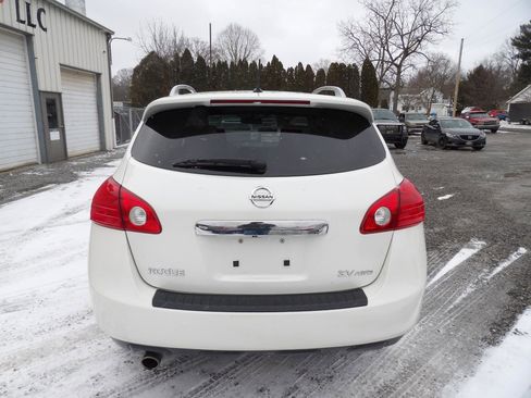 Used 2013 Nissan Rogue SV image 4