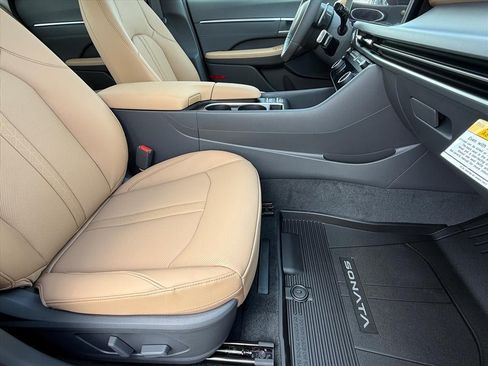 New 2026 Hyundai Sonata Limited FWD image 10