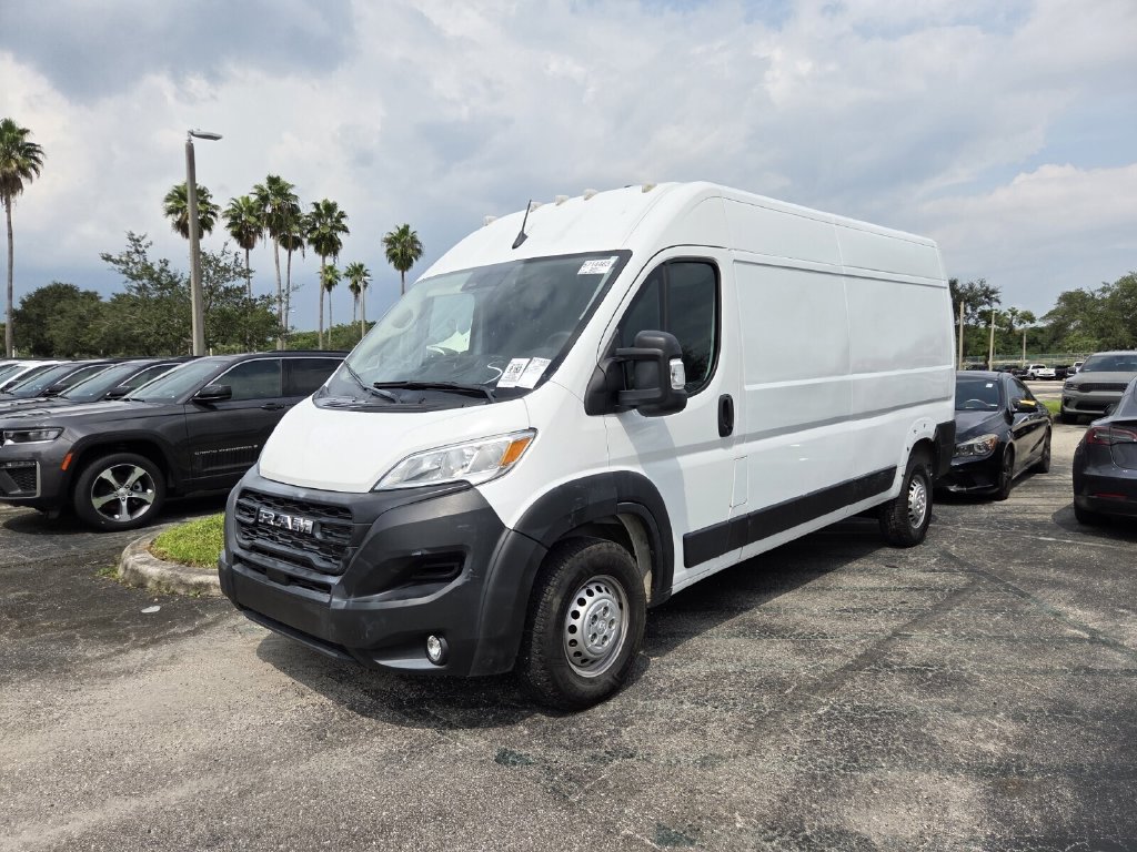 Used 2025 RAM ProMaster 2500 FWD image 3