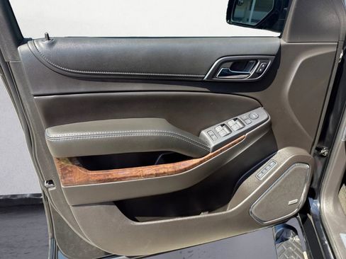 Used 2017 Chevrolet Tahoe LT w/ Z71 Midnight Edition image 15