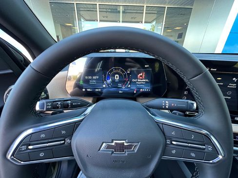 New 2026 Chevrolet Equinox ACTIV w/ Convenience Package III image 22