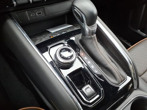 Used 2023 GMC Canyon AT4 w/ AT4 Premium Package image 23