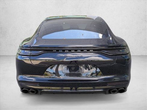 Used 2023 Porsche Panamera image 6