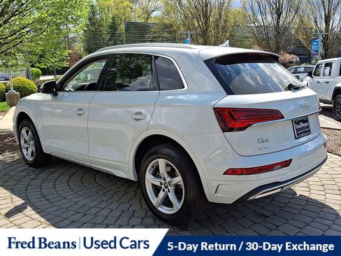 Used 2023 Audi Q5 2.0T Premium w/ Convenience Package image 4