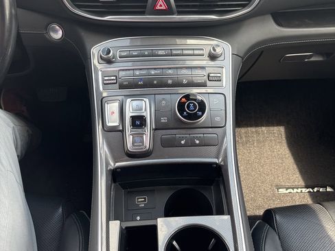 Used 2022 Hyundai Santa Fe SEL w/ Convenience + Premium Package image 17