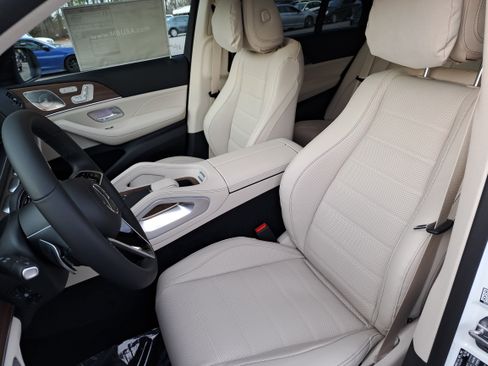 New 2026 Mercedes-Benz GLE 450 4MATIC image 16