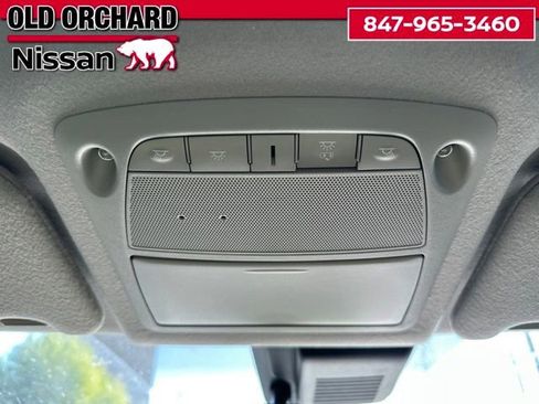 Used 2024 Nissan Leaf S image 25