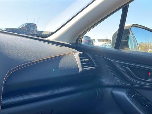 Used 2021 Subaru Crosstrek 2.0i Premium w/ Moonroof Package AWD/4WD image 19