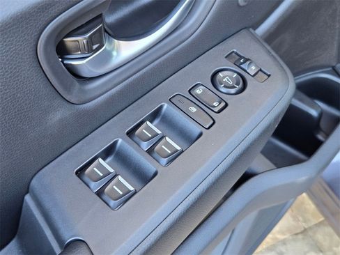 New 2025 Honda Pilot Touring image 13