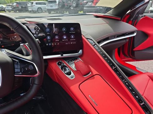 Used 2020 Chevrolet Corvette Stingray Preferred Cpe w/ 2LT Preferred Equipment Group RWD image 18