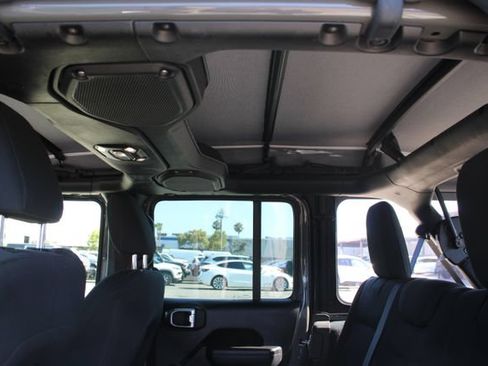 Used 2022 Jeep Wrangler Unlimited Sport AWD/4WD image 34