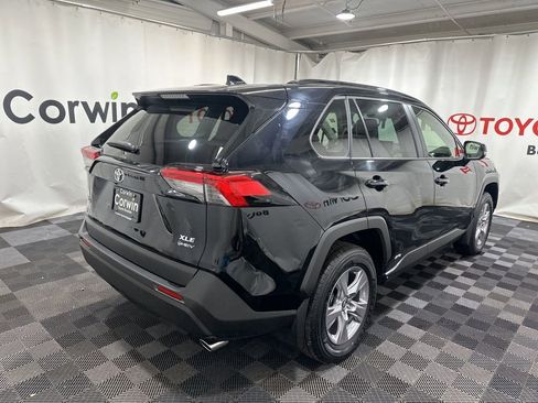 Used 2025 Toyota RAV4 XLE image 6