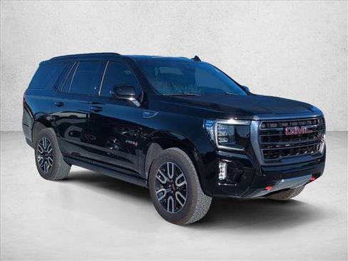 Used 2023 GMC Yukon AT4 w/ Technology Package image 3