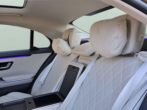 Used 2023 Mercedes-Benz S 580 4MATIC Sedan image 28