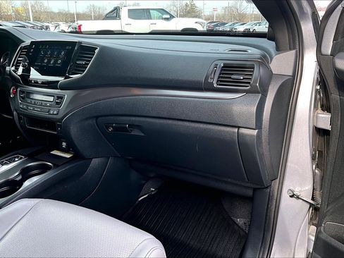 Used 2023 Honda Passport EX-L image 14