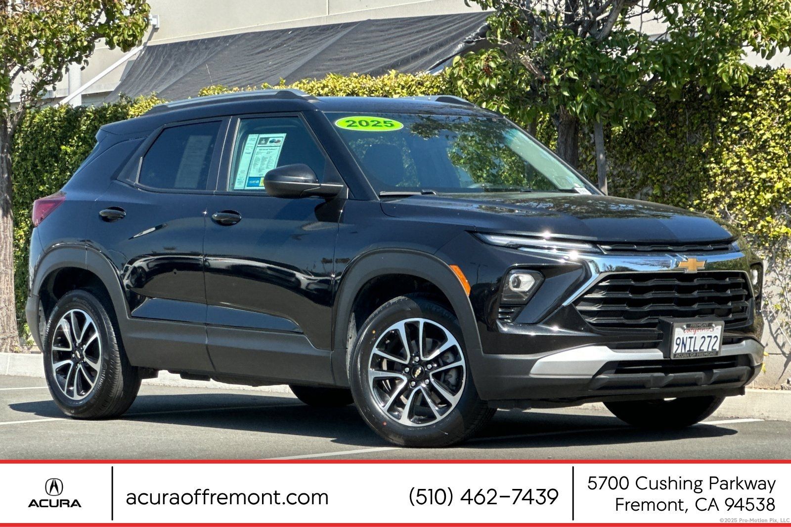 Used 2025 Chevrolet TrailBlazer LT AWD/4WD image 1