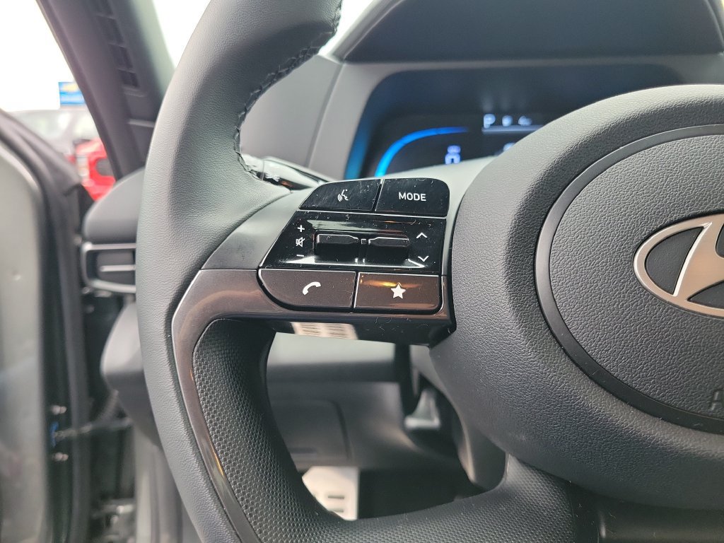 Used 2026 Hyundai Elantra Sport FWD image 25