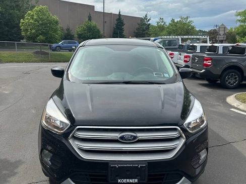 Used 2019 Ford Escape SE AWD/4WD image 3